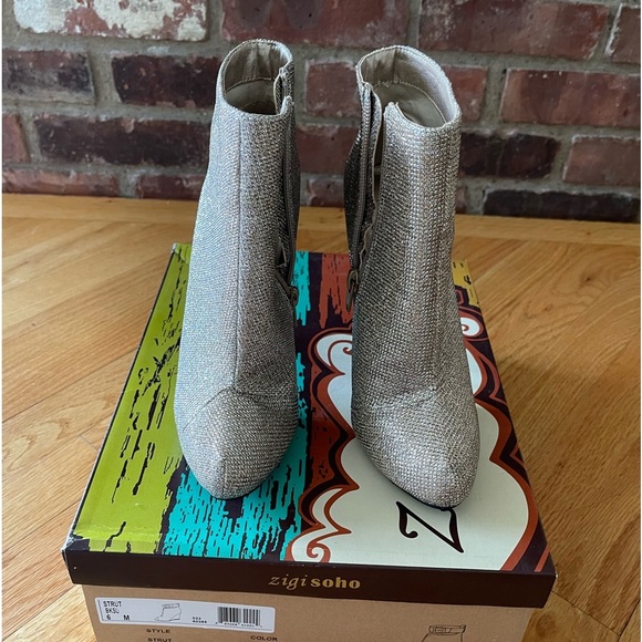 Glitter stiletto boot with gold heel /LIKE NEW - Picture 1 of 5